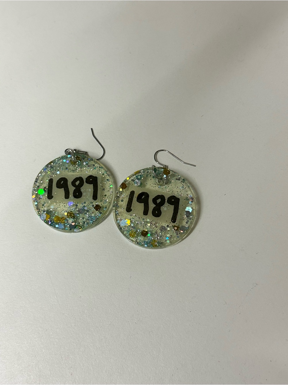 TS 1989 Glitter Resin Drop Earrings - Clear Multi